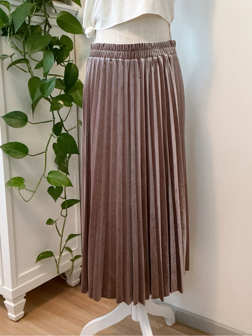 Philosophy | Mauve Velvet Pleated Midi Shirt size Small NWT